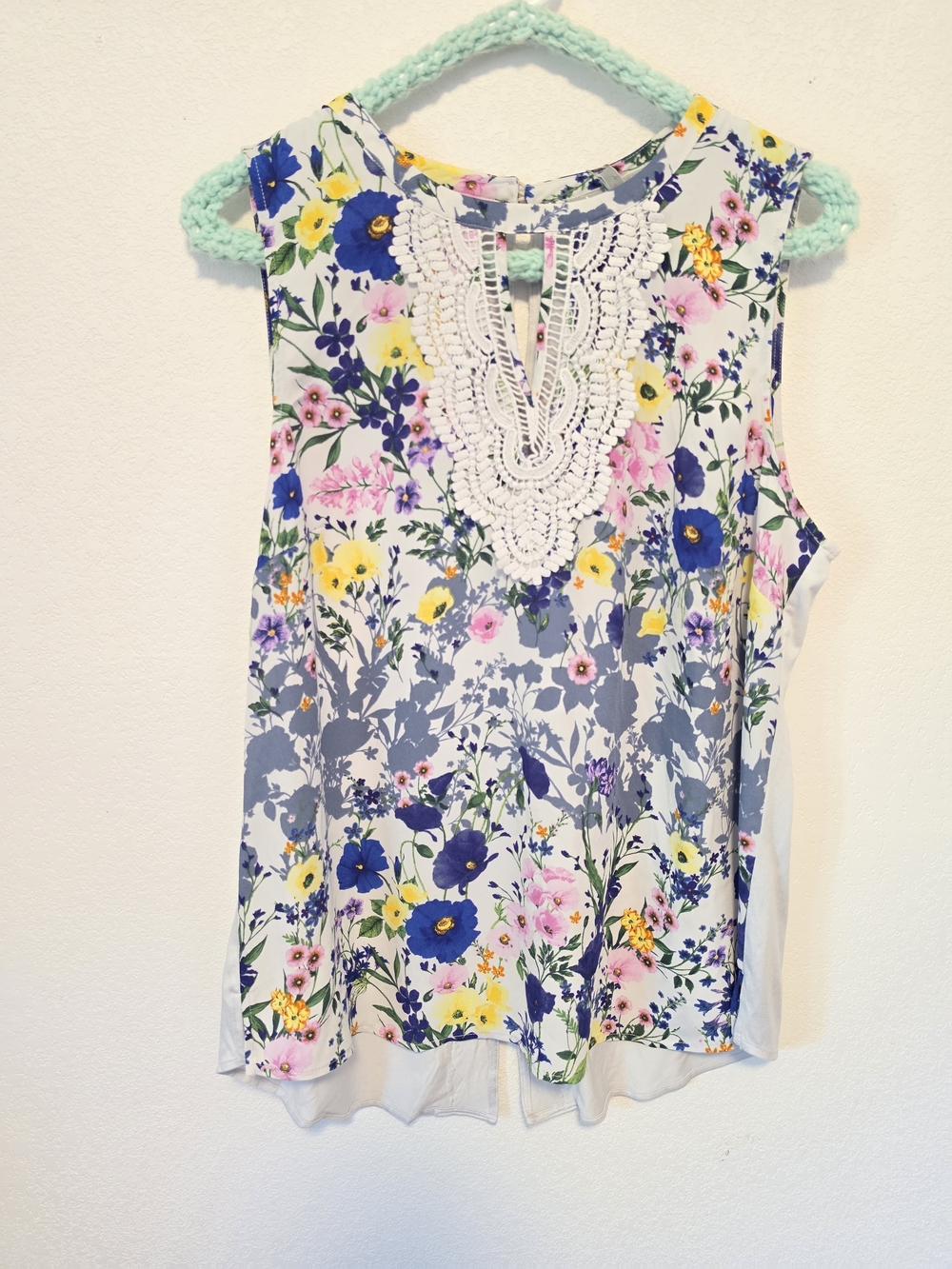 Daniel Rainn Floral Crochet-Accent Sleeveless Top Women's Size Large NWT